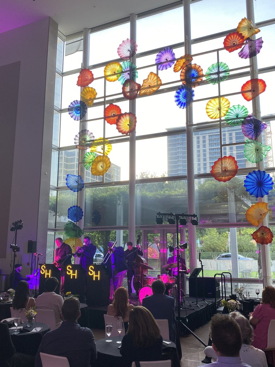 We had a full house and beautiful evening last night at the Dallas Museum of Art. Thank you for spending your Saturday night with us!