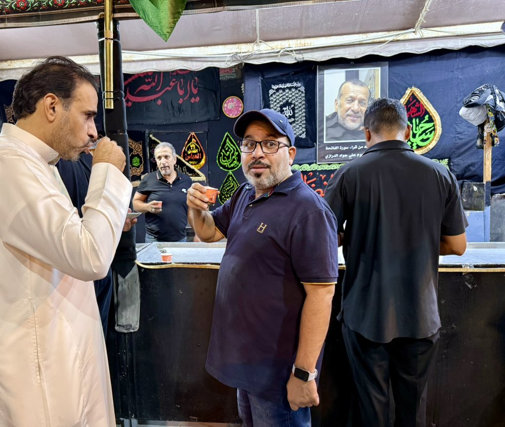 تذكرت ايام القطيف 

زيارة لمملكة البحرين ومطالعة اجواء عاشوراء الحزينة المتميزه .. ما شاء الله تنوع ثقافي ومشاركة واسعة من كل الاعمار والفئات والجنسيات أجواء ارجعتنا الى الفترة السابقة بمنطقتنا القطيف حيث حيوية احياء الشعائر الحسينية وتميز البرامج .