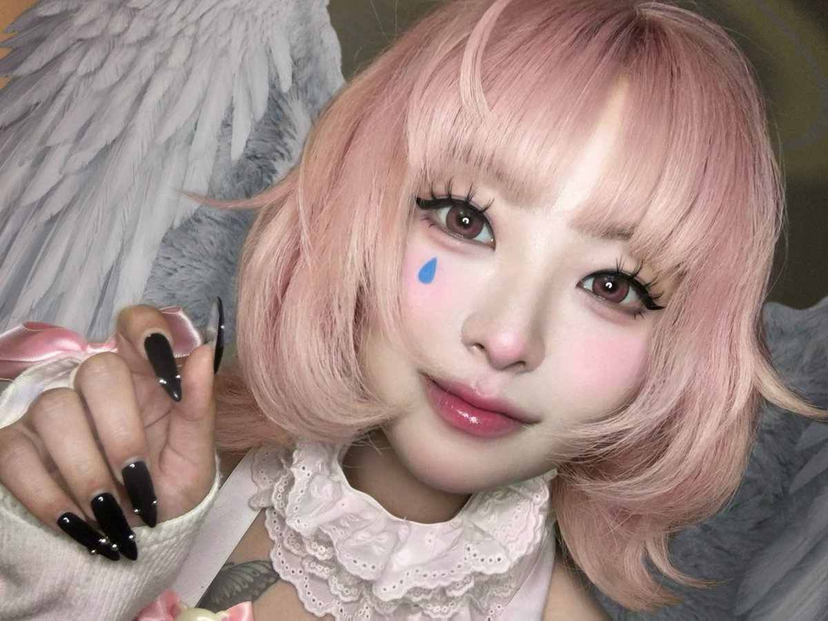 엄브이 tweet media