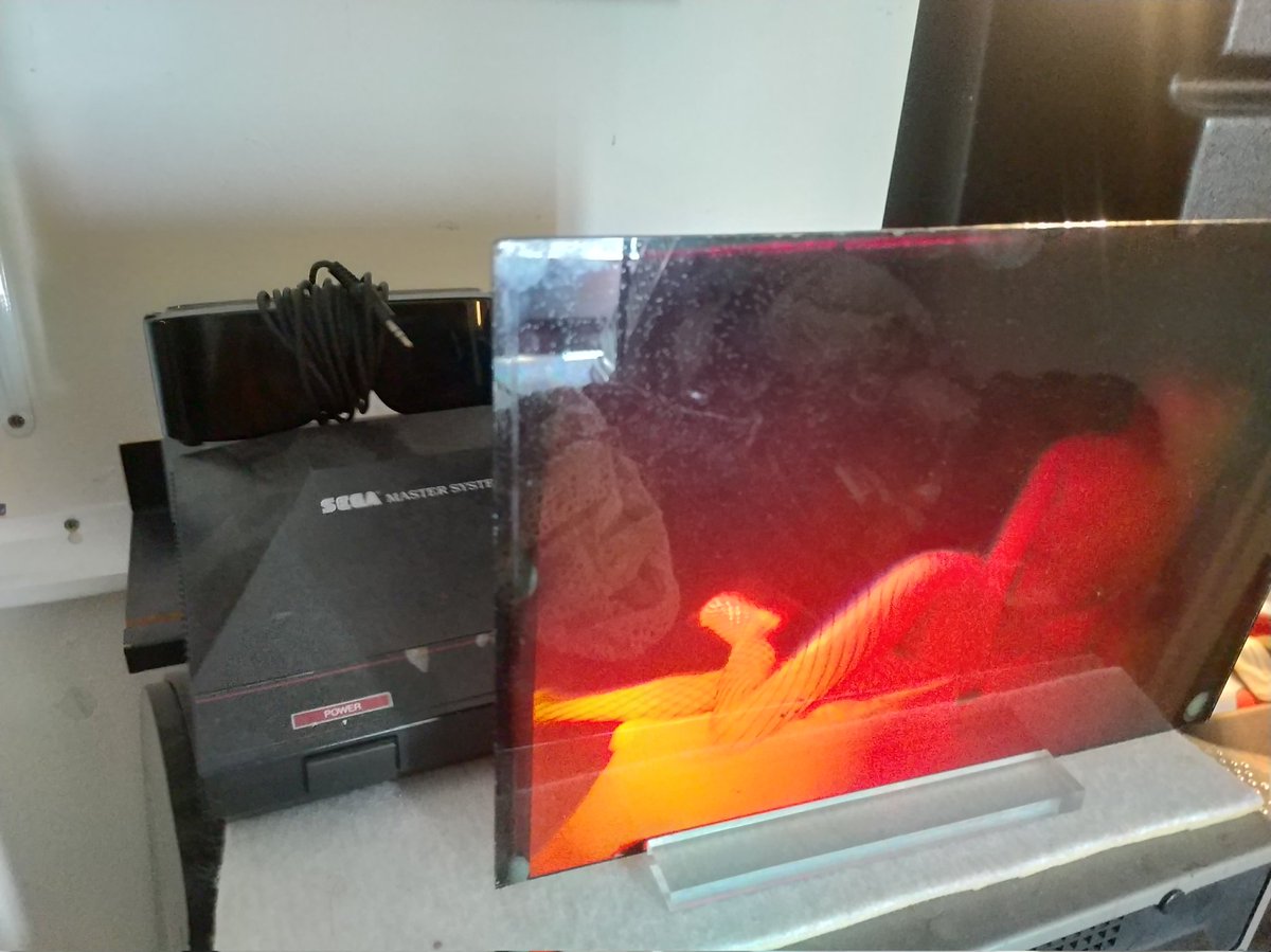 PARALLAX-SHIFT tweet media