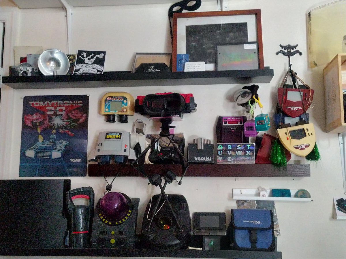 PARALLAX-SHIFT tweet media