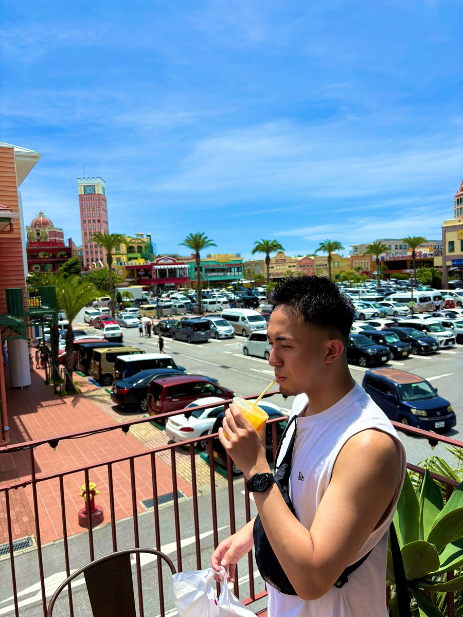 初めて沖縄に遊びに行ったよん☀️