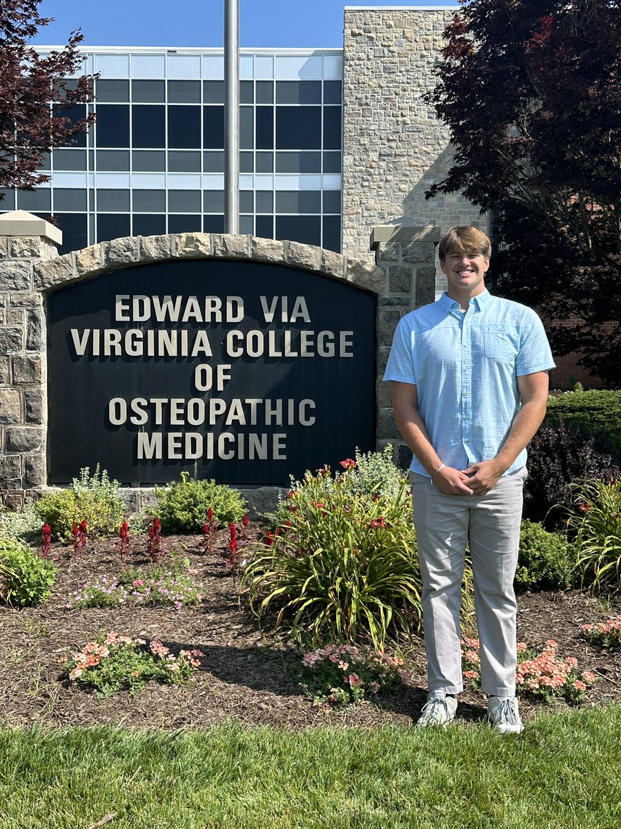 ReeceHonaker's tweet image. It was an amazing experience to learn more about the medical field at VCOM Medical Camp. Striving for my best future on and off the field.
@CoachMattLuke @CoachMooreVT @Coach_TerryHeff @CoachJames73 @CoachT_Lamb @Coach_Dressler @Coach_Smith61 @jaredreidDuke @Evan_M_Davis