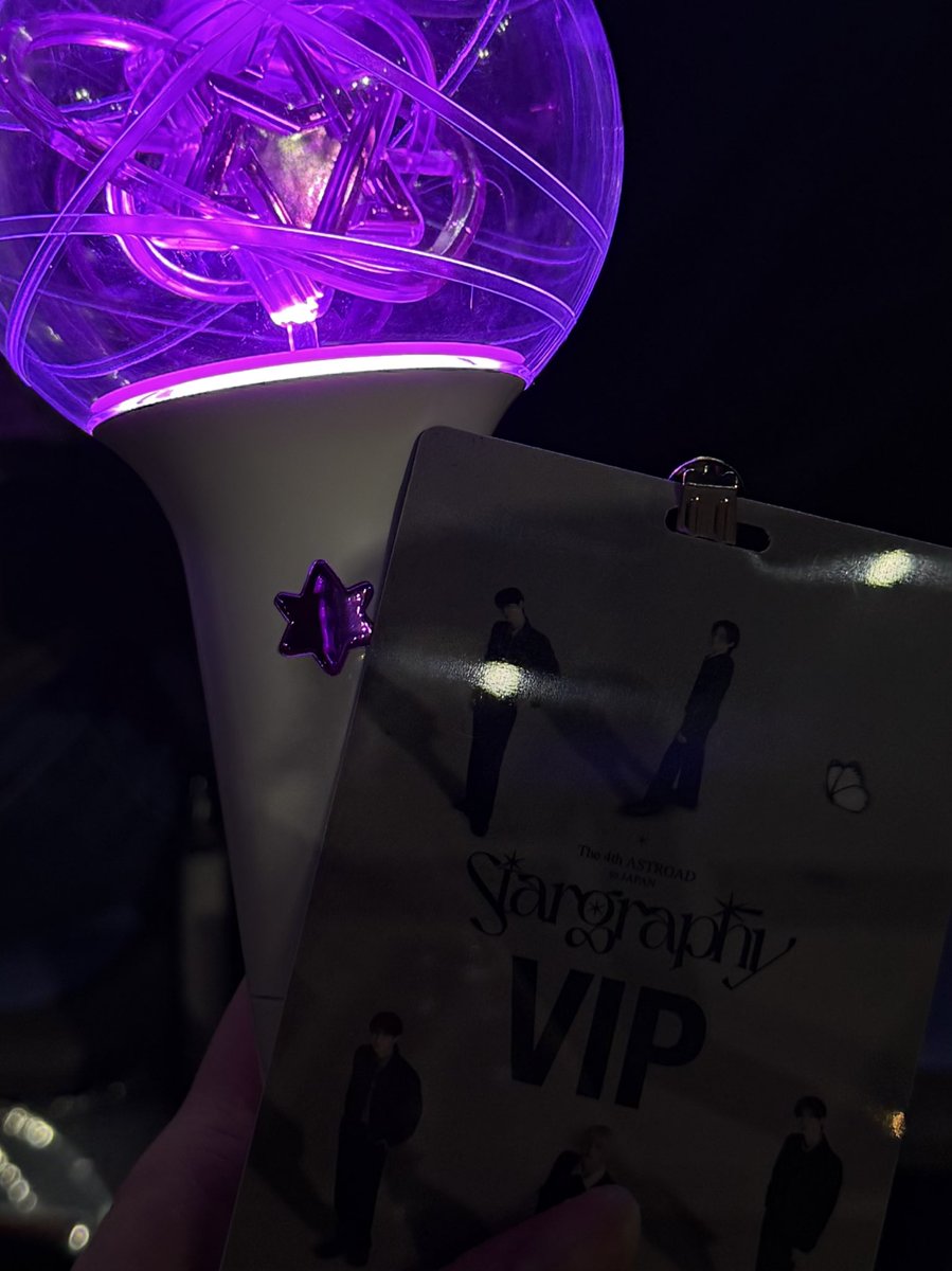 외친다でこんな大号泣したのは初めて笑笑
astroだいすきー！！！！！