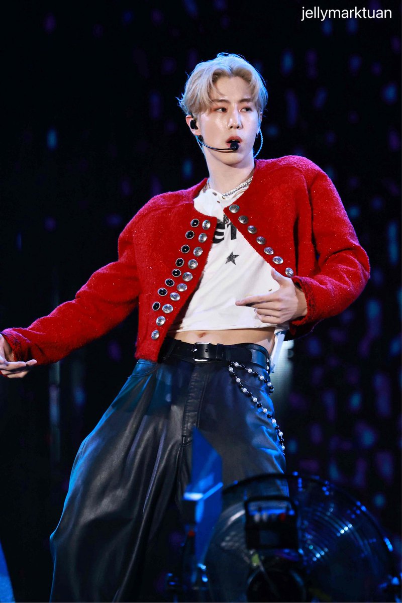 jellymarktuan's tweet photo. 250629 Bazaar Gala

MARK TUAN AT BAZAAR GALA SHANGHAI 
#MarkTuanxBazaarGala https://t.co/f0urgvdtSw