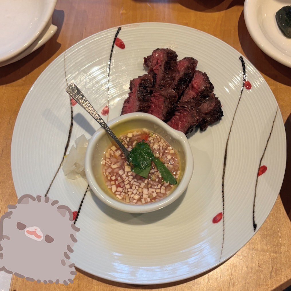 celery_celery_5's tweet photo. 好きな作家さんの個展行ってからまちさんとディレイ→ごはんでとってもはっぴーな一日中だった✌︎
ディレイでナギくんの高貴なお手振りを見た瞬間、このために生きてる…！って感じた！ https://t.co/OZSRfDNbkz