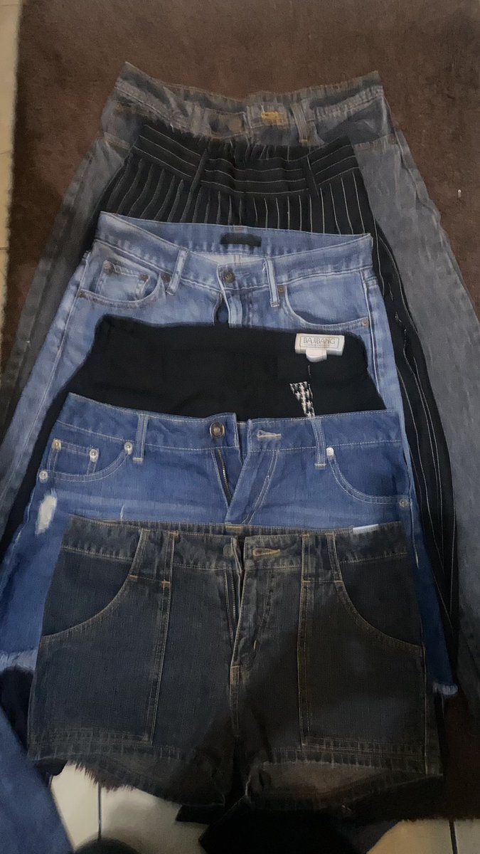 tasya | holi tweet media