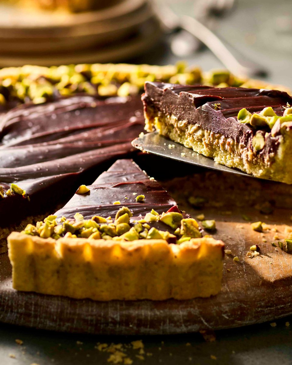 Will Torrent (@willtorrent) on Twitter photo Say hello to my Dubai-style chocolate & pistachio tart in the latest edition of Waitrose Weekend with a sneaky store-cupboard ingredient hack and the new #pistachio spread from <a href="/Rhythm108/">Rhythm 108</a>! linkedin.com/posts/willtorr… Say hello to my Dubai-style chocolate & pistachio tart in the latest edition of Waitrose Weekend with a sneaky store-cupboard ingredient hack and the new #pistachio spread from <a href="/Rhythm108/">Rhythm 108</a>! linkedin.com/posts/willtorr…