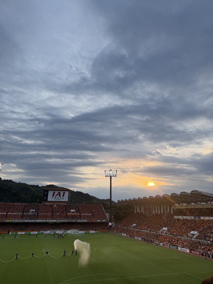 hayatoreysoool's tweet photo. つい最近まで清水に住んでたので、いろんな人に会えたし、勝ったしで「最高の週末」でした。

#柏サポ清水遠征 https://t.co/IJ6zHSekr3
