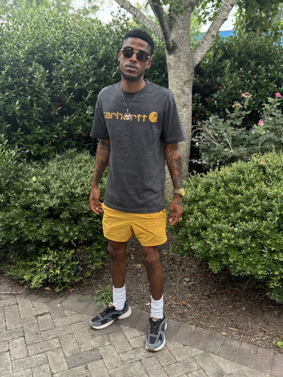 officialLonghea's tweet photo. 90s fineee 😎 https://t.co/q8jhHIdstZ