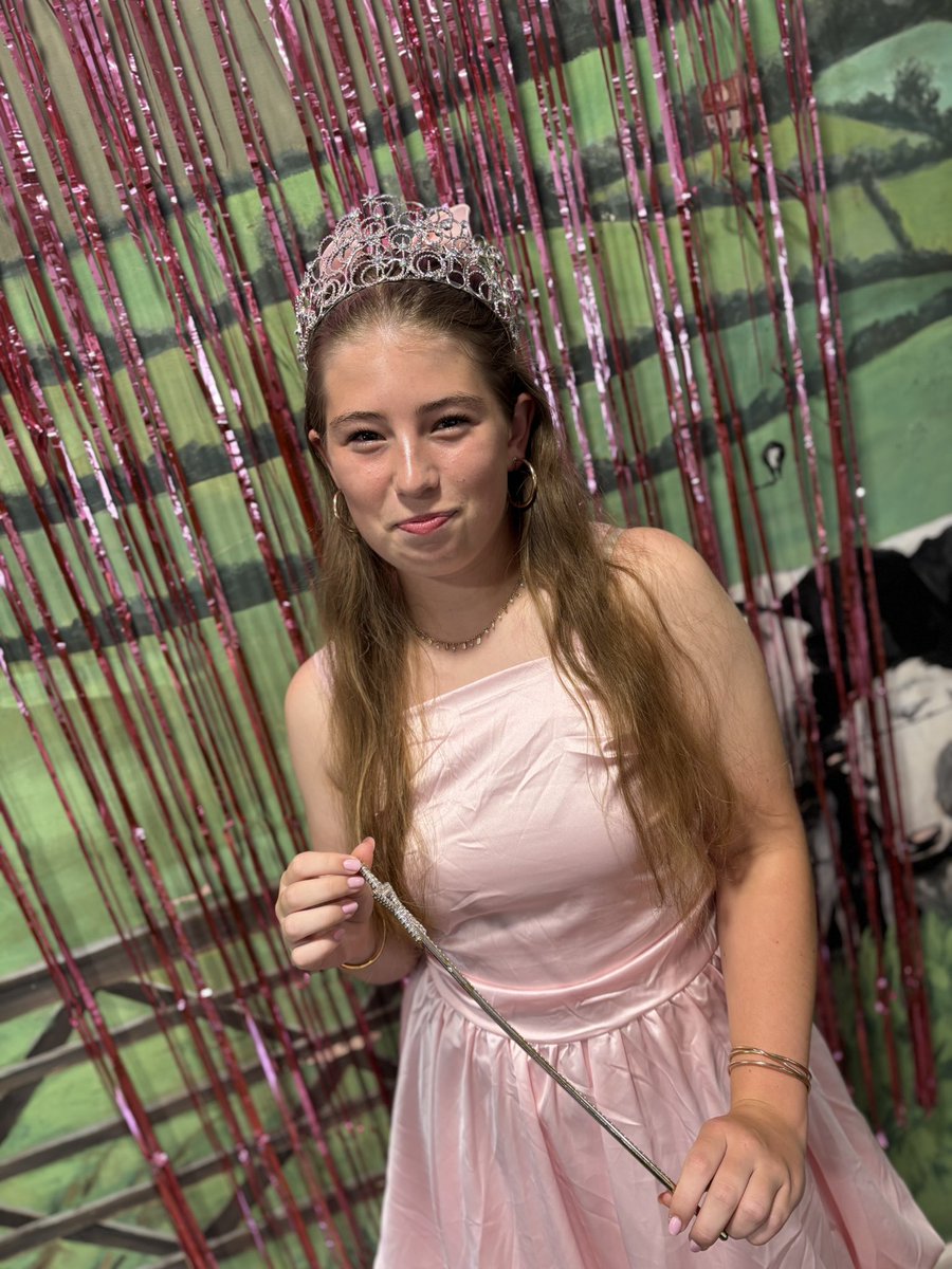 bugbites74's tweet image. Our wicked cast…