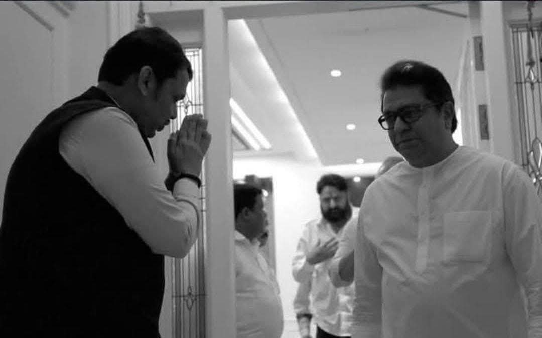 OzaMns's tweet photo. आपण आपल्या भाषेवर ठाम असलो की जगही तुमची दखल घेतेच..👍
- सन्मा. राजसाहेब ठाकरे https://t.co/s8NlMt3Zps