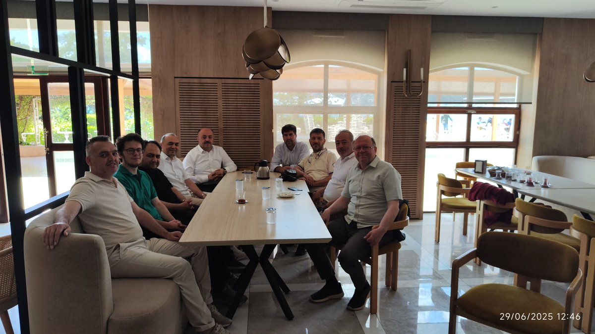 İbrahim COŞKUN (@ibrahimcoskun63) on Twitter photo #İstanbul Eğitim-Bir-Sen 3 Nolu Şube baskanimız <a href="/ErmisErol/">Erol ERMİŞ</a> 'un ev sahipliğinde biraraya geldik. Eğitim-Bir-Sen Genel Başkan vekilimiz <a href="/talatyavuz29/">Talat YAVUZ</a> , Giresun Şube Baskanımız <a href="/muhammet28sari/">Muhammet SARI</a> ,İstanbul 2 Nolu Şube Başkanımız Mahmut Akay (<a href="/mavera4720/">Mahmut AKAY</a>),İstanbul 1 Nolu Şube Başkanımız #İstanbul Eğitim-Bir-Sen 3 Nolu Şube baskanimız <a href="/ErmisErol/">Erol ERMİŞ</a> 'un ev sahipliğinde biraraya geldik. Eğitim-Bir-Sen Genel Başkan vekilimiz <a href="/talatyavuz29/">Talat YAVUZ</a> , Giresun Şube Baskanımız <a href="/muhammet28sari/">Muhammet SARI</a> ,İstanbul 2 Nolu Şube Başkanımız Mahmut Akay (<a href="/mavera4720/">Mahmut AKAY</a>),İstanbul 1 Nolu Şube Başkanımız