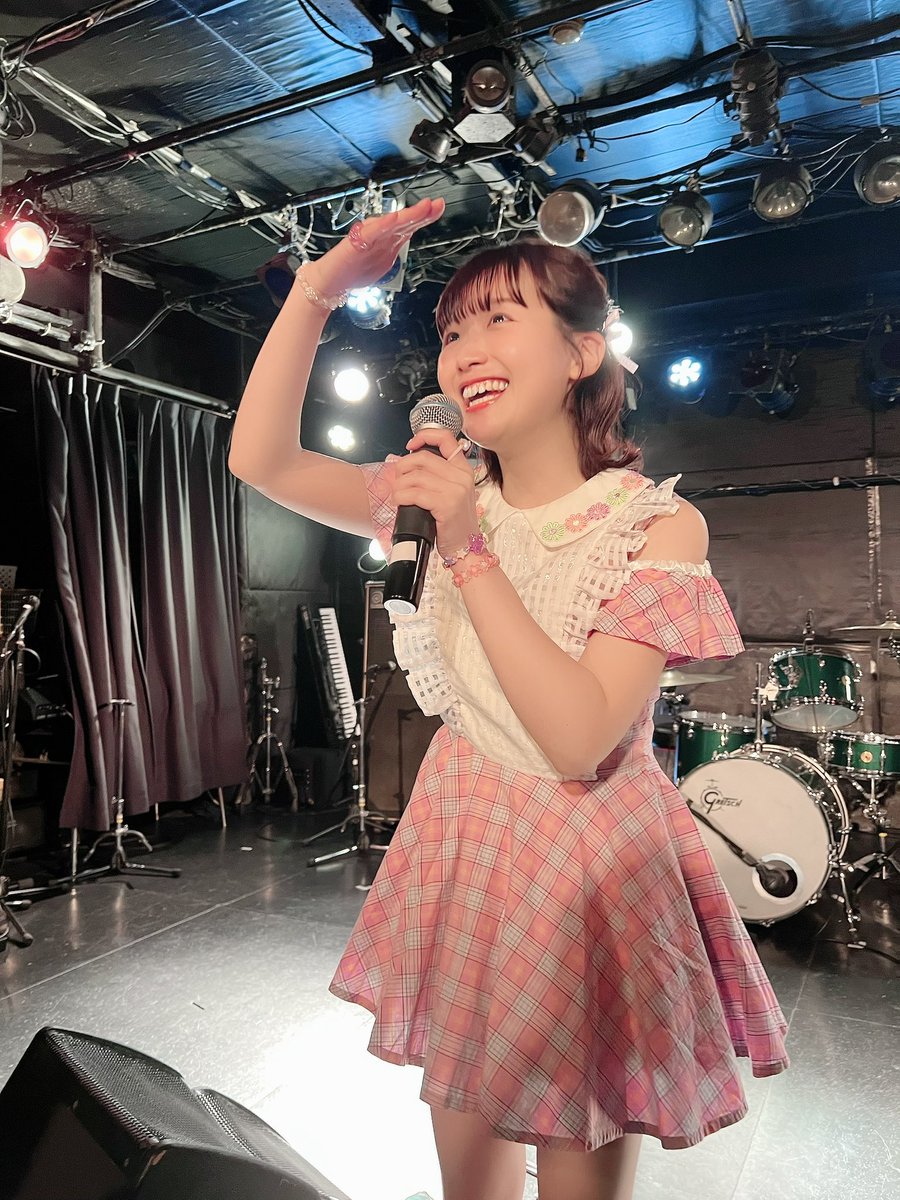 taro_kikori's tweet photo. 2025-6-29@秋葉原GOOD MAN
#小熊あやめ
#ワシロックフェス

1.おつかれサンバ
2.キミシダイノハナウラナイ
3.闇金カーニバル

毎年呼んでもらってるこのイベント！フロアの盛り上がりが尋常じゃない🔥
そんでやっぱりアイドルさんは無茶振りでもちゃんと可愛くできるんだなぁと感心しました🤔 https://t.co/INh025AH6b