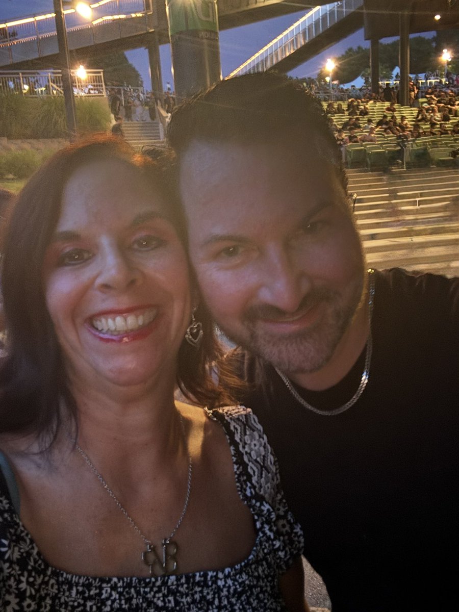 deb_brides70💖 tweet media