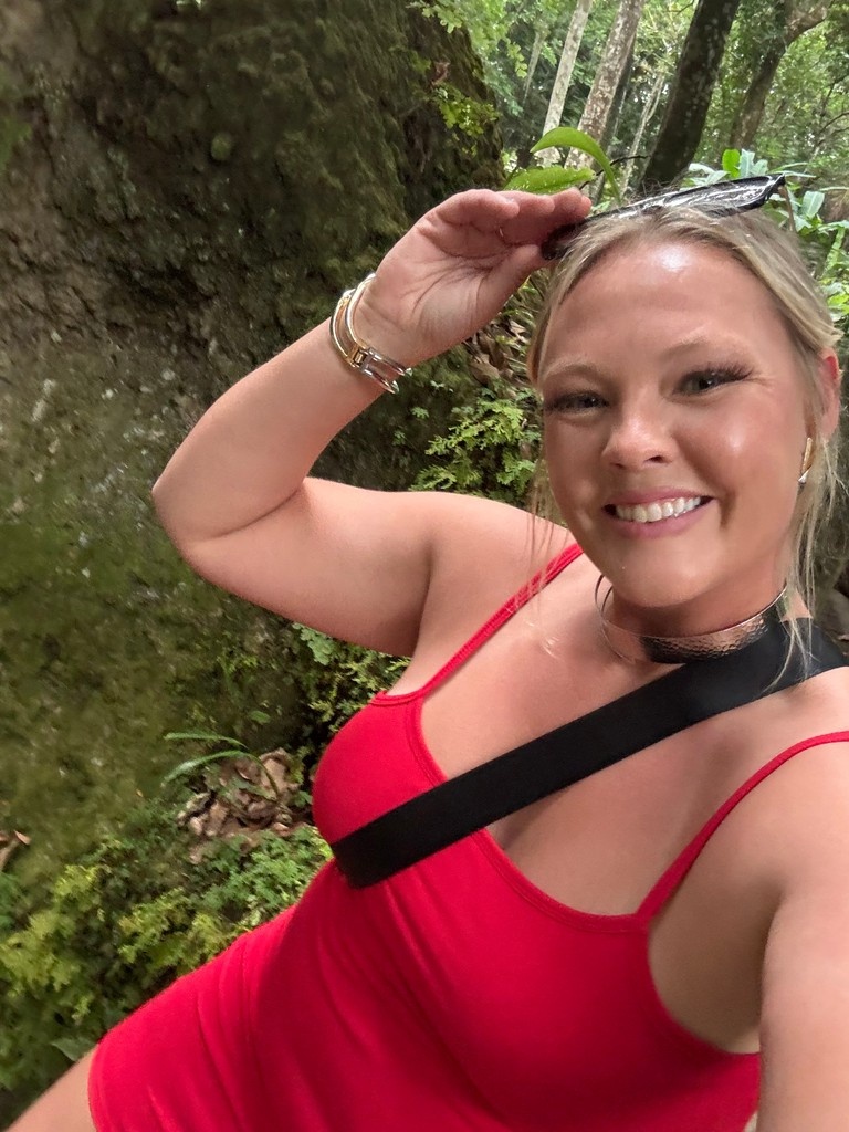 FemaleRancher's tweet image. When you take some time for yourself. Enjoying Vacation! Which one do you love the most?
#farmgirl #farmlife #farmgirls #countrygirl #cowgirl #countrylife #farming #farmer #agriculture #farmher #homesteading #farmgirlsdoitbetter #vacation #brazil #dress #sunglasses #purse