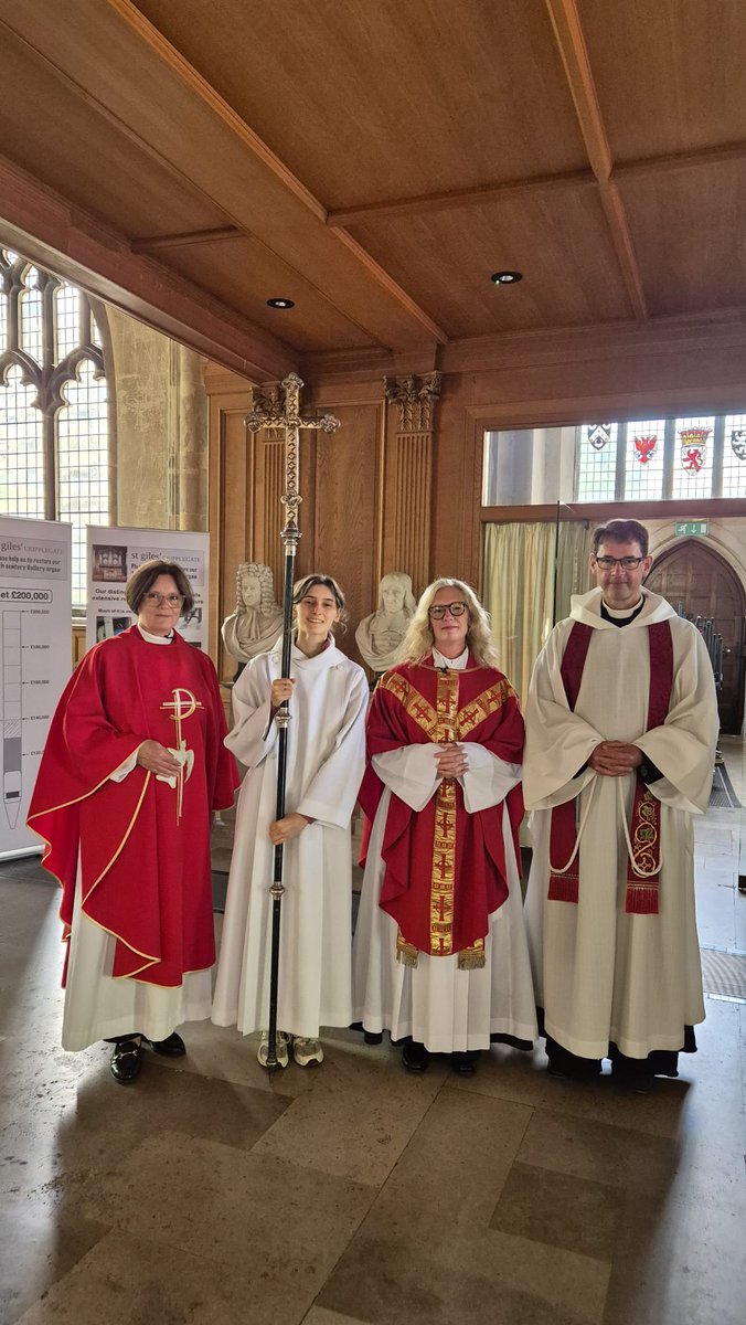 Today was <a href="/manandeve/">Man&Eve</a>'s first #Eucharist following her #ordination on Thursday. We were delighted to welcome both <a href="/KHedderly/">Katherine Hedderly</a> and guest preacher <a href="/BenQuash/">Ben Quash</a> on this special occasion.