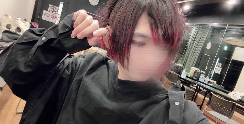 lah_10055's tweet photo. うるふじゃなくなた https://t.co/trAWvhTVMj