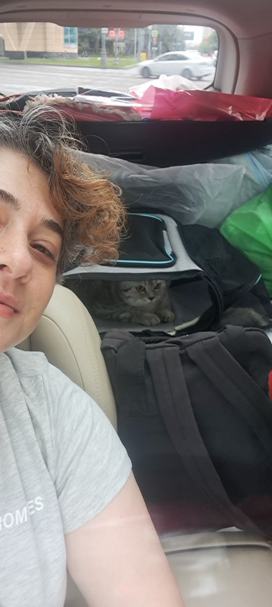 Evet Moskovadan Samsuna araba yolculuğumuz başladı .Tam 2799km ilk durak Maykop,Adige Cumhuriyeti  sonra Batum sonra Samsun. Bakalım  kedi ile başımıza neler gelecek gümrükte neler olacak #kedi #yol #moskova
