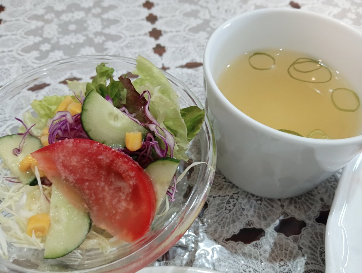 HKkaeru's tweet photo. SUWANさんでランチ
昔ながらの洋食屋さん
気になりながらもなかなか行けなかったので、行けてよかった
ハンバーグめちゃ美味しかった
#SUWAN https://t.co/WkjkR6HiJu