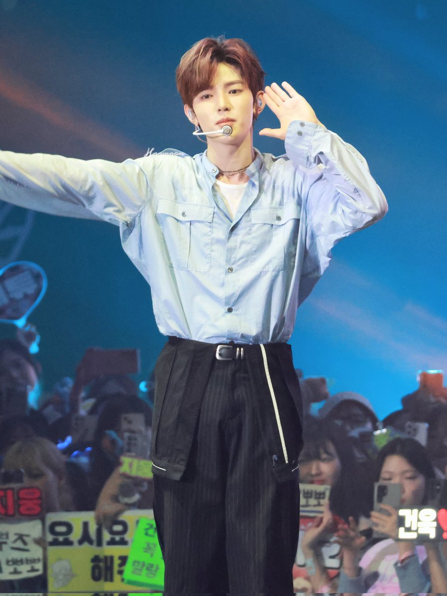 HaoMoon25's tweet image. 250629 서울파크뮤직페스티벌
완전 왕자님!!!
#장하오 #ZHANGHAO 
#제로베이스원 #ZEROBASEONE