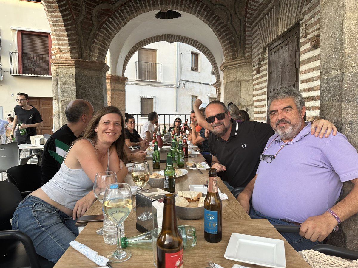 MiguelMonteneg5's tweet photo. Tras la asamblea de huelga #interinas un rato de convivencia en #antequera #csta #cgtandaluciaceutaymelilla 👇🏿👇🏿
https://t.co/L2yZqLFESo @CSTA_sindicato @CGT_A @Cgtalmeria @CGTGranada @CGTMalaga @CGTJAEN @CgtCadiz @CgtCeuta @CGTSevilla @CgtMelilla https://t.co/vVdmQfP3yi