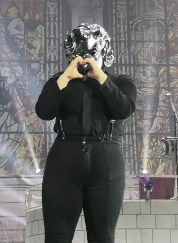 sulphur🧃 tweet media