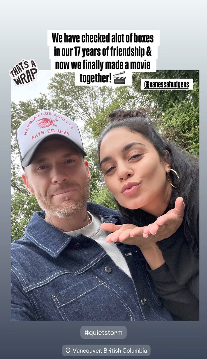 vahudgensbr's tweet photo. "Nós demos check em muitas coisas em 17 anos de amizade e agora finalmente fizemos um filme juntos!"

— Oliver Trevena com Vanessa Hudgens via Instagram sobre o fim das gravações de "Quiet Storm", no Canadá. https://t.co/uaqivn7FBH