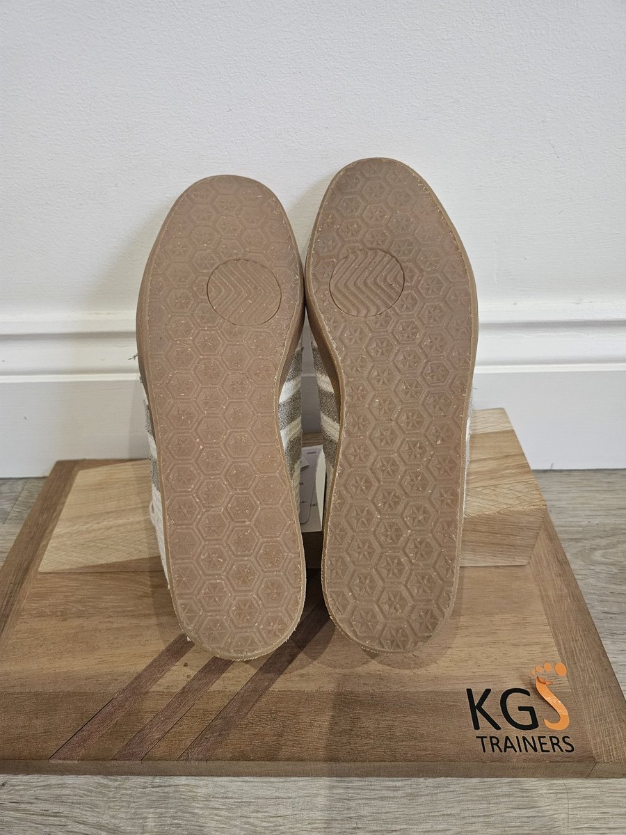 kgstrainers's tweet photo. Adidas Gazelle Vintage satta Size? Exclusive.  Size 7.5 UK.
Brand new boxed with tags.
£100 delivered 

Perfect summer trainer released in 2022 https://t.co/SsleKbElvR