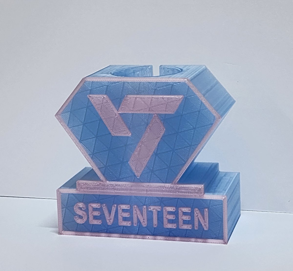 ʜᴀᴘᴘʏ ʙɪʀᴛʜᴅᴀʏ sᴄᴏᴜᴘs 

🅂🄲🄾🅄🄿🅂 🄻🄰🄽🄳 생일카페 홍보이벵♫•*¨*•♪
본 게시글을 #RT &amp; FLOLLOW 해주시는 한분 추첨해서 응원봉거치대 드립니다🍒
많관부🐯

#세븐틴 #SEVENTEEN #scoups #에스쿱스 #최승철 #승철 #승철랜드
