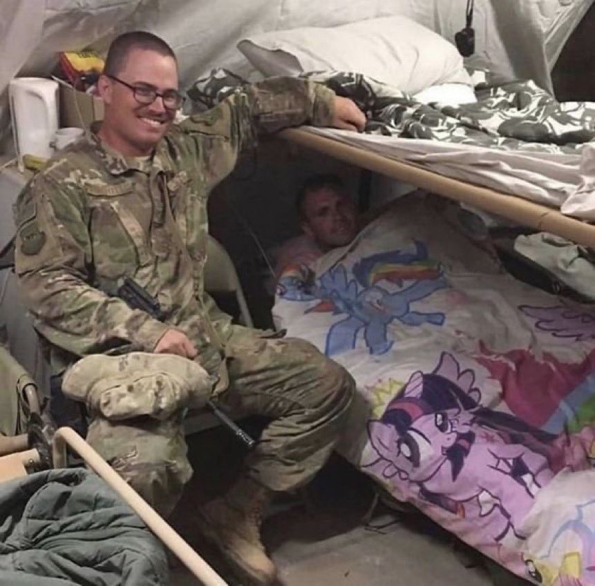 insane poses tweet media