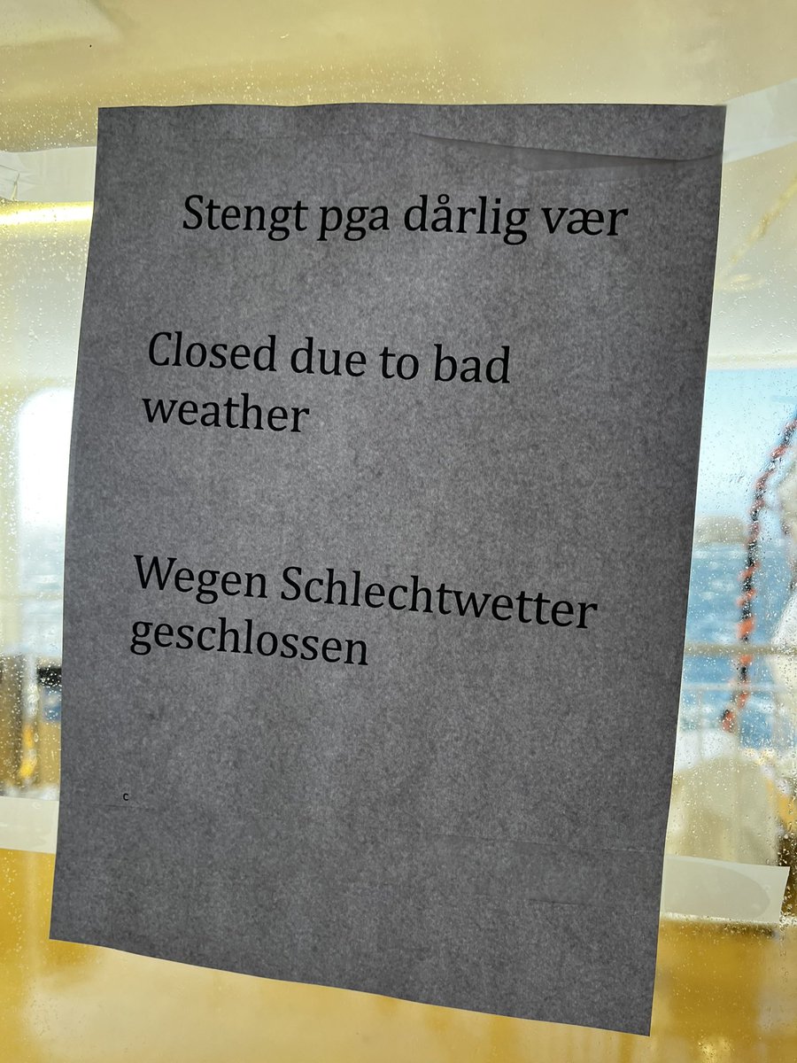 Knutos's tweet image. Gøy med båt sa de😵‍💫 #colorline 

Gått bra egentlig da😜