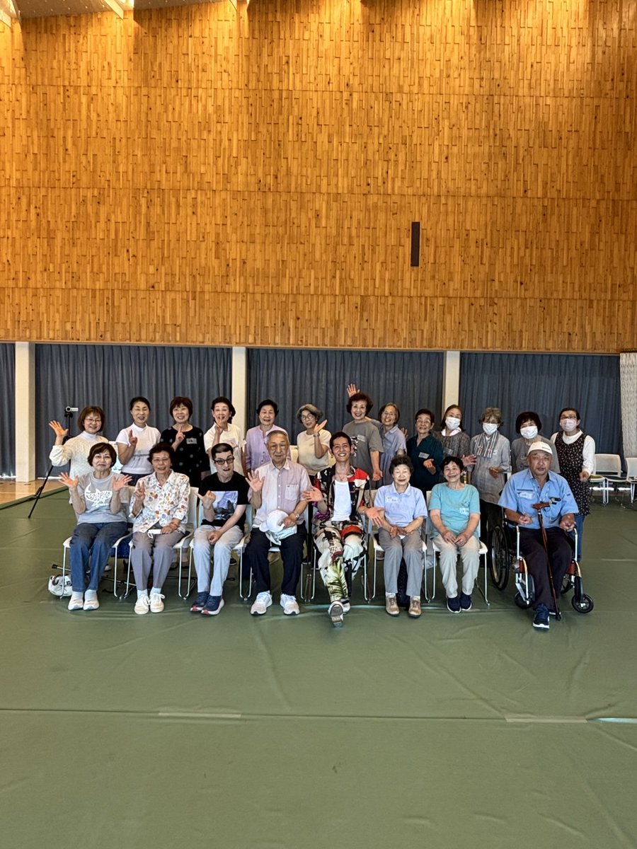 東日本大震災復興支援
椅子タップダンス体験会&amp;パフォーマンス

昨年に引き続き内湾での開催でした！