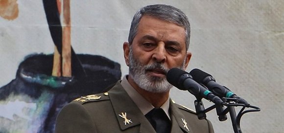 Mousavi enfatizó que el régimen sionista y Estados Unidos demostraron su desprecio por las normas internacionales. A criterio del jefe del Estado Mayor, Irán no inició el conflicto y sigue totalmente preparado para dar una «respuesta decisiva».
cubadebate.cu/noticias/2025/…