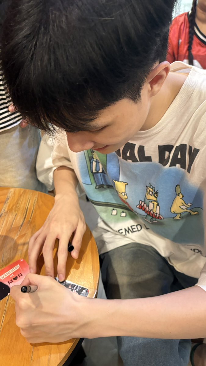 MMemoriesofmon's tweet photo. “The Memories Of M.O.N”❤️🤍📸
#PROJECTMON #MONNIE
#Bank_Thanathip #Pods #llolulils
#TATAM https://t.co/lhuPaeLmtP
