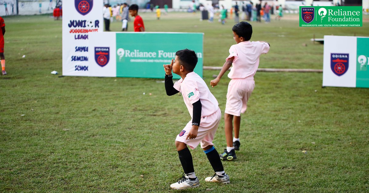 OdishaFCGC's tweet photo. .#Throwback to when jerseys were big and dreams even bigger! 🥹💜

256 athletes. 32 teams. 4 age groups. 8 amazing coaches in our latest Junior Juggernauts Baby League program.

Thank you, @ril_foundation for the constant support

#OdishaFC #OFCGC https://t.co/lkeh5qryqz