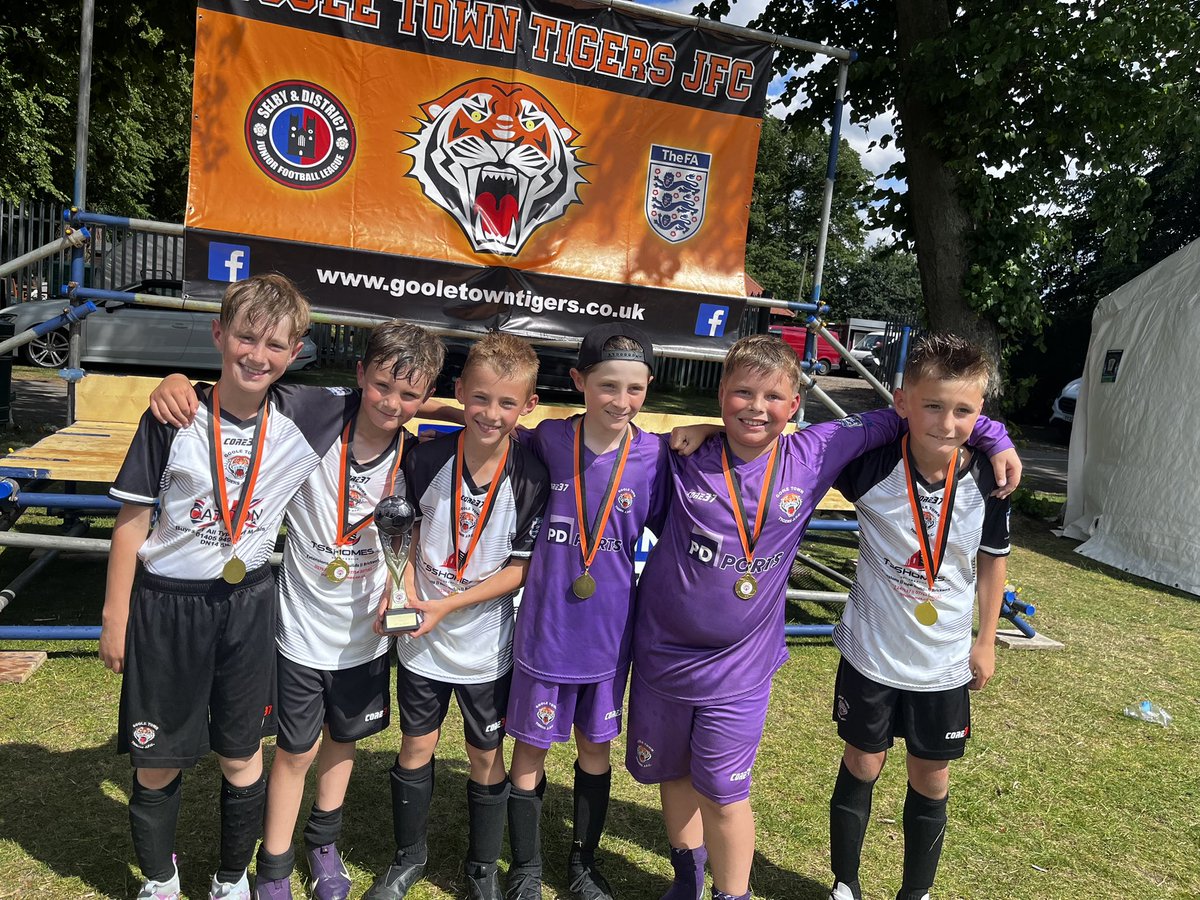 Lisa Johnson (@lisawj80) on Twitter photo Goole Town Tigers tournament today. Boothferry boys were in action playing for GTT under 9s blacks and won the tournament π₯ π <a href="/BoothferryPS/">Boothferry Primary #weareBoothferry</a> Goole Town Tigers tournament today. Boothferry boys were in action playing for GTT under 9s blacks and won the tournament π₯ π <a href="/BoothferryPS/">Boothferry Primary #weareBoothferry</a>