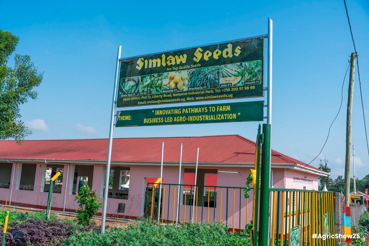 KipoliQuin1UG's tweet photo. Are you a farmer looking for high-quality seeds? ๐ฑ
@Simlaw_Seeds has got you covered!
Make sure you pass by their stall at the National Agricultural Show in Jinja and stock up on the best.
#AgricShow25 #SimlawSeeds https://t.co/uyHJqmv6zt