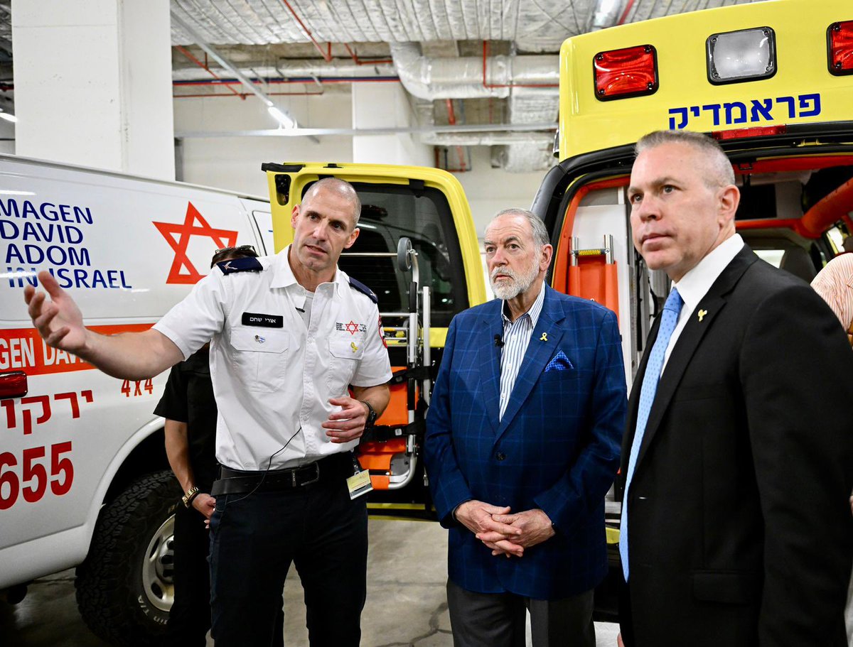 USAmbIsrael's tweet image. Janet and I toured a Magen David Adom @Mdais Blood Bank in Ramla today, meeting heroic volunteers who showcase the very best of humanity - tireless work ethic, servants’ hearts, & professionalism - in their life-saving mission. We are truly grateful for their work!