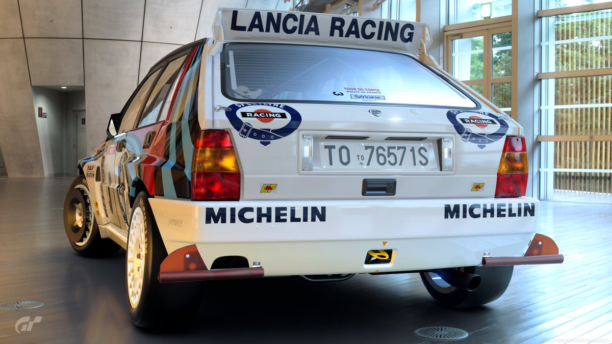 Lancia Delta HF Integrale Rally Car '92 - #GT6 vs #GT7