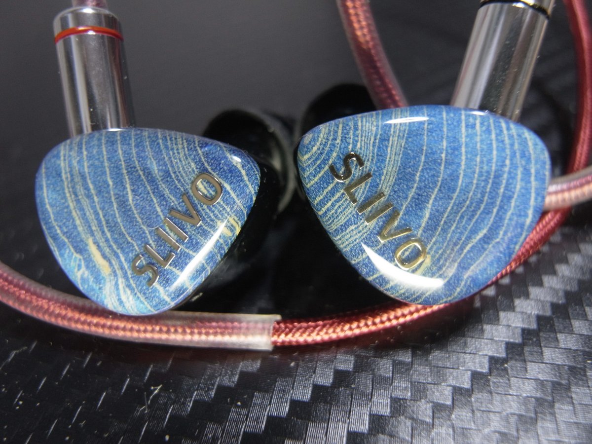data0x00's tweet photo. 夜オデ。#MyerAudio #SL41MK2 & #Fiio #K9AKM。非常にバランスのよいドンシャリ。 https://t.co/HwXbFxR0Su