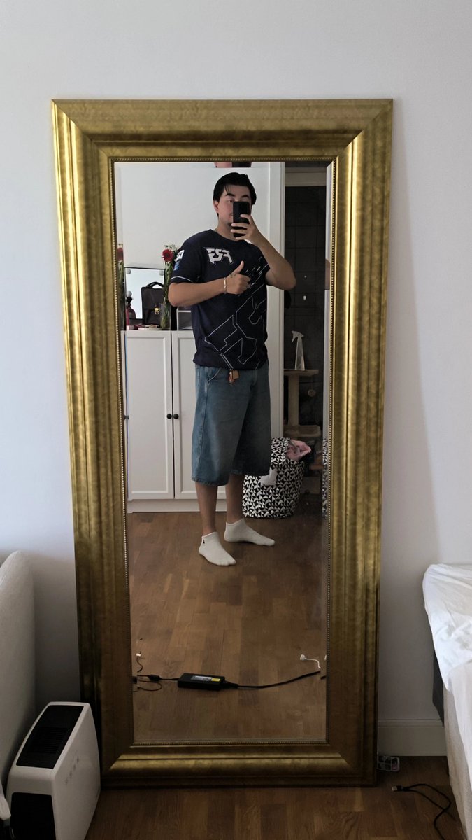Pvnda (@bigpvnda) on Twitter photo Finally got my FRG jersey a few days agoπ₯ just forgot to post π #FRG <a href="/FraggingFriends/">FRG - Fragging Friends</a> Finally got my FRG jersey a few days agoπ₯ just forgot to post π #FRG <a href="/FraggingFriends/">FRG - Fragging Friends</a>