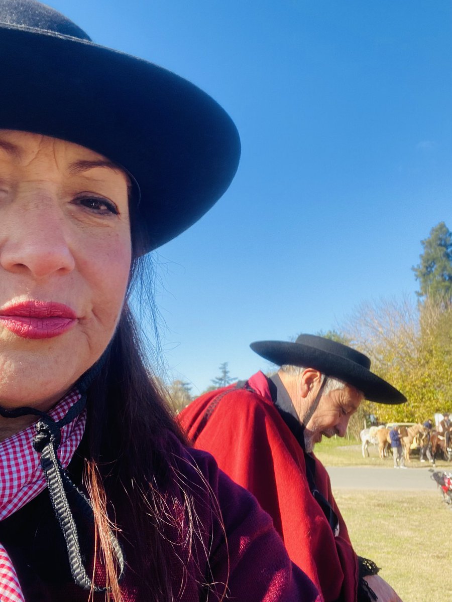 📍Presidente Derqui Desfile tradicionalista. Estás son las cosas que no hay q olvidar, la tradición argentina hay que llevarla en la sangre siempre 🇦🇷 #ElBagual