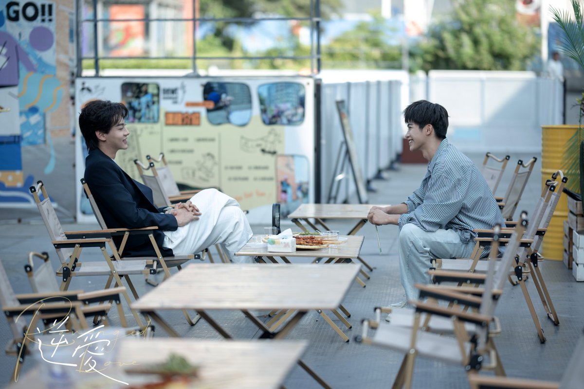 RevengedLove_'s tweet photo. 七、八集劇照搶先看！
第一次相擁入眠的夜晚，池騁說了什麼讓大寶放下心防？
姜小帥為徒兒費盡心思，不慎讓郭城宇看到手機里的什麼秘密？
本週一、二晚上8點，《逆愛》燃情升溫！
#逆愛 #柴雞蛋 #吳所畏 #梓渝 #池騁 #田栩寧 #郭城宇 #展軒 #姜小帅 #刘轩丞 #RevengedLove https://t.co/DVBjaBWw6Y