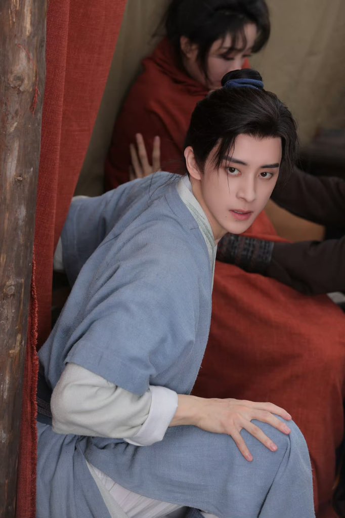 cdrama_update's tweet image. #AoRuipeng’s studio shares pics for the currently filming #NowOrNever

More - weibo.com/7527950719/518…

#敖瑞鹏  #一点浩然气