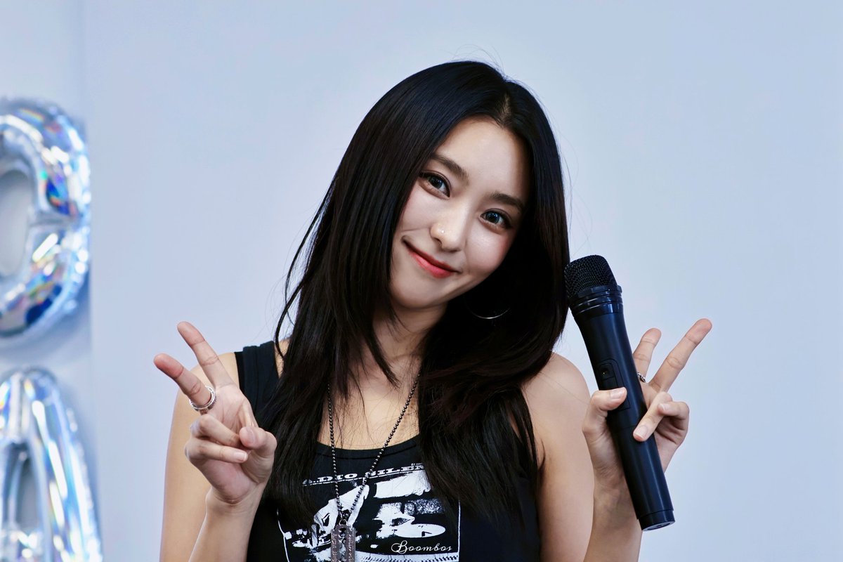 250629 보라쌀롱2

#보라 #BORA