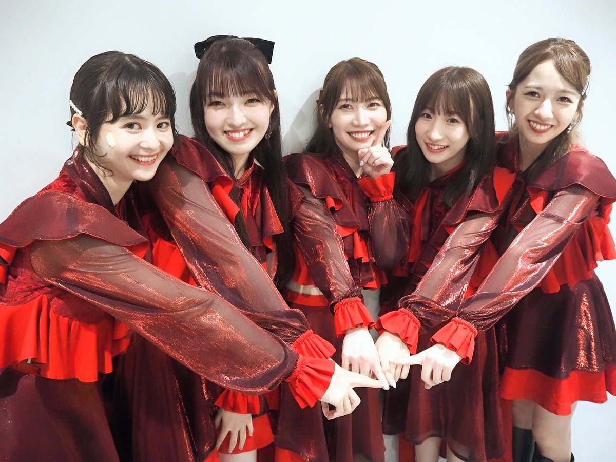 SWICH_official's tweet photo. 『アイドル甲子園 -DAY2-』SW!CHラスト対バン、本当に沢山のご来場ありがとうございました😭

ライブアイドルとしての矜持を持って全力でライブさせて頂きました🔥
ラスト対バンにトリという大事なお時間を任せて頂いたアイドル甲子園さん、ありがとうございました🫶🏻

明日はいよいよ『SW!CH OFF』👆🏻 https://t.co/Opfl7enr9M
