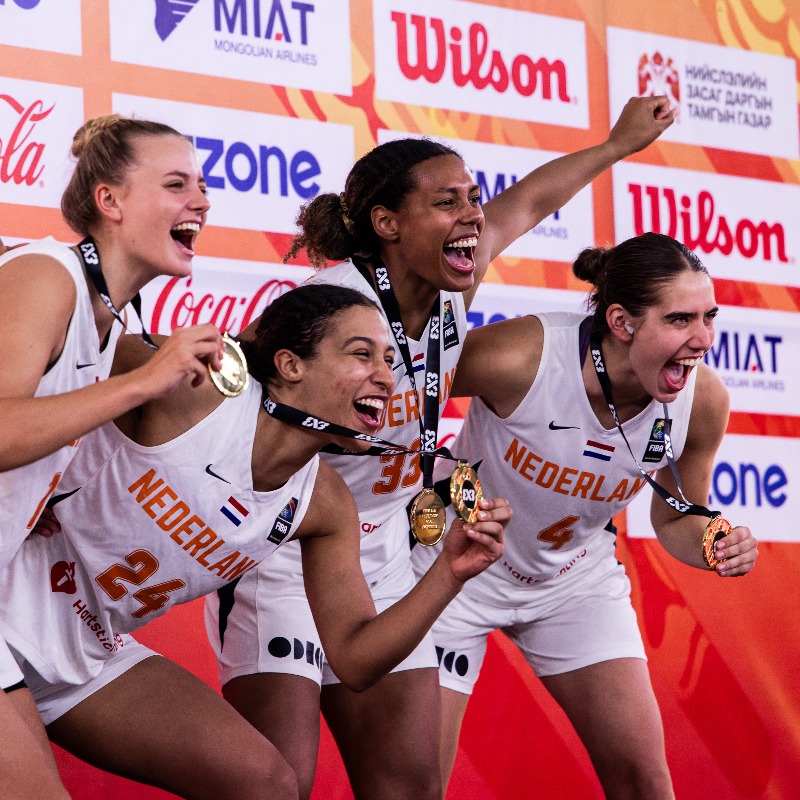 FIBA3x3's tweet photo. Spain 🇪🇸 and the Netherlands 🇳🇱 win the 3x3 World Cup! 🤩🏆

#3x3WC