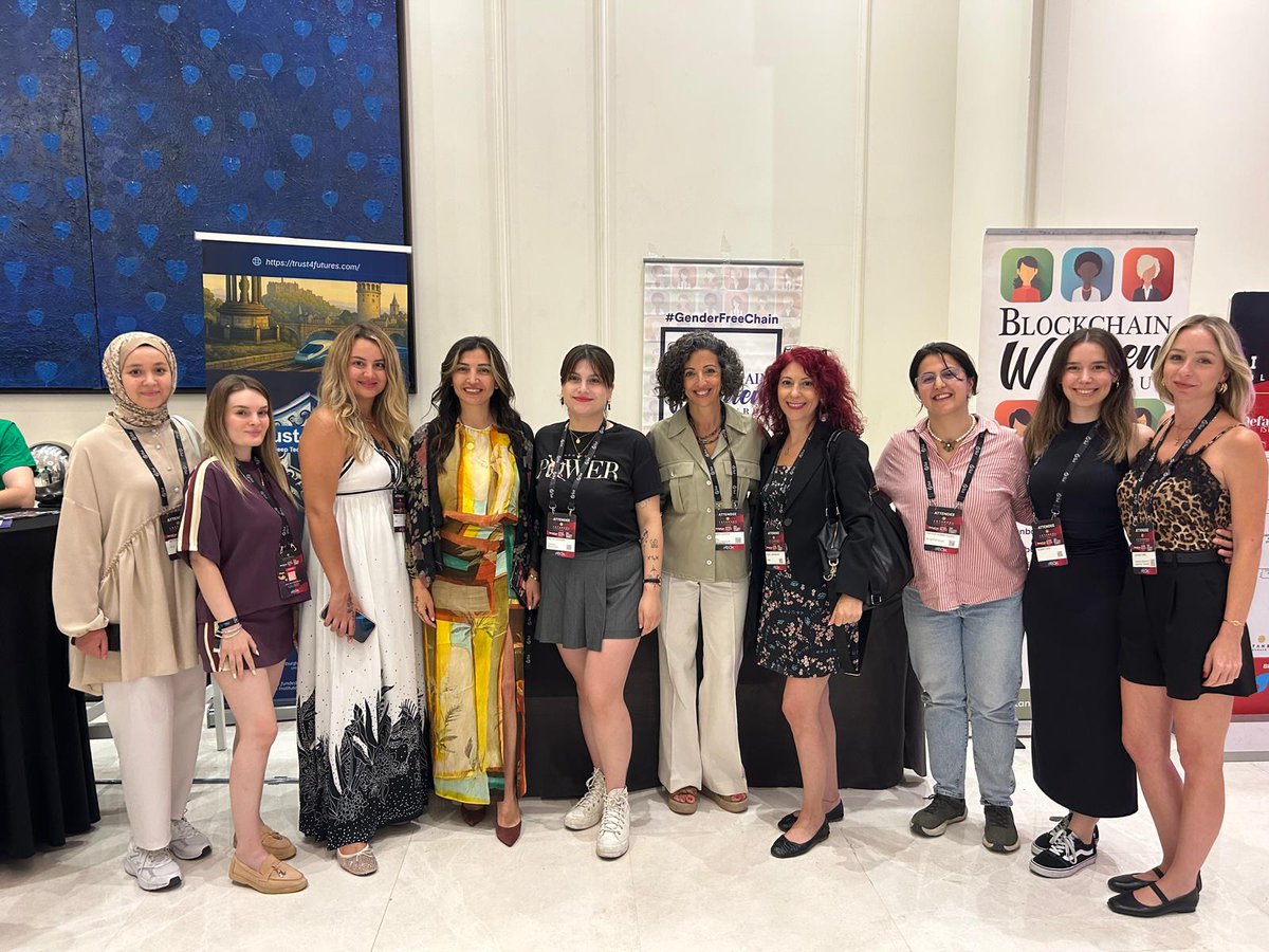 .<a href="/IstanbulBlockWk/">Istanbul Blockchain Week</a>'te  <a href="/istbcw/">Istanbul Blockchain Women</a> olarak standımızla yer aldık. Bu yıl aramıza katılan gönüllü arkadaşlarımız derneğimizi büyük bir özveriyle temsil etti. Standımıza ilgi yoğundu 🥳

Bizi bu değerli ekosistemle bir araya getiren EAK'a ayrıca teşekkür ederiz 💕