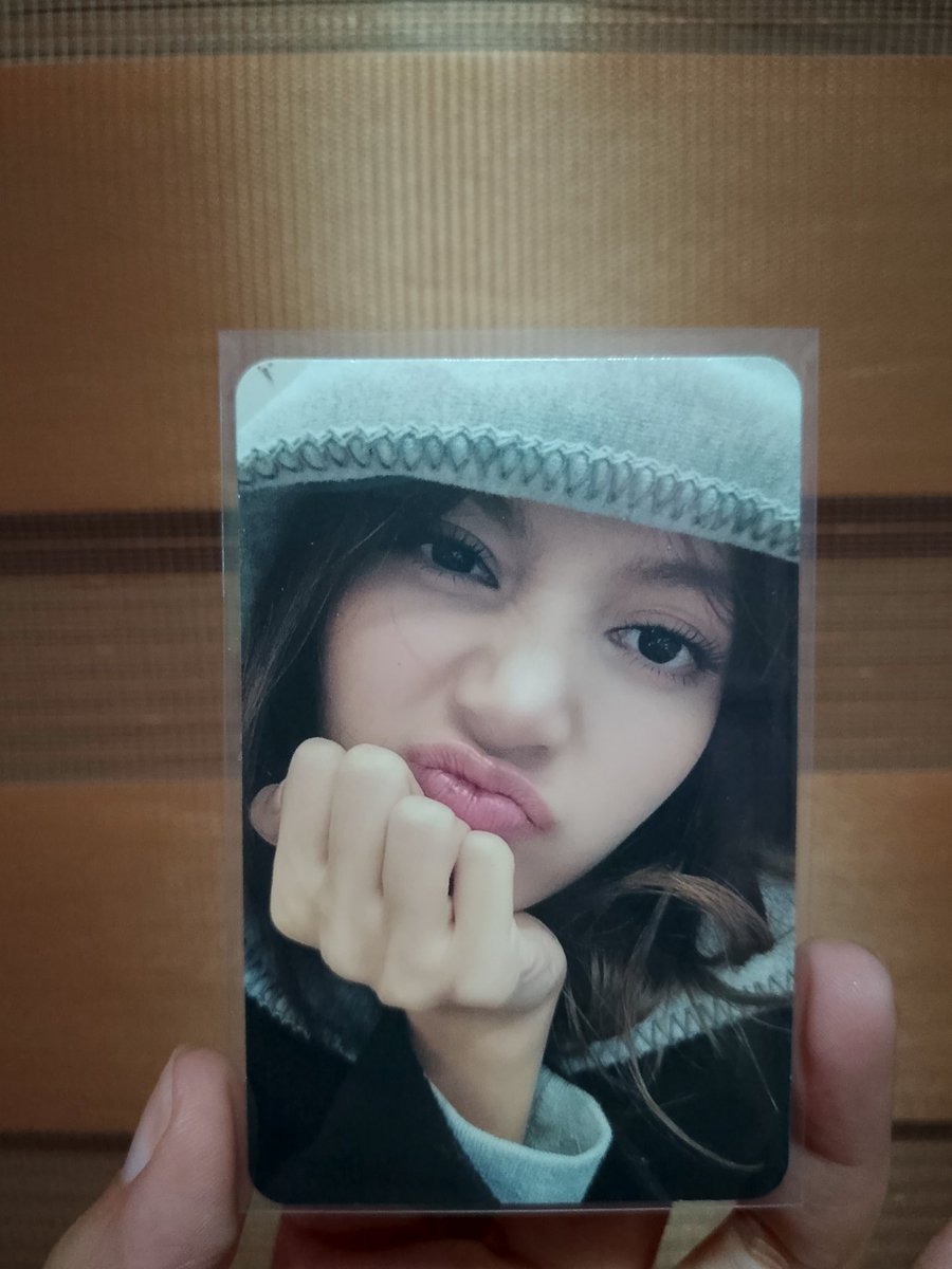 Simchaa_'s tweet photo. WTT
have: Lisa Alterego POB
want: Jennie POB

t. Blackpink lisa jennie rose jisoo https://t.co/wCoSf8euSJ